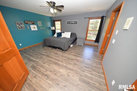 Tiny photo for 501 CARDINAL Drive, Mt Vernon, IL 62864 (MLS # EB460440)