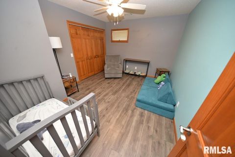 Tiny photo for 501 CARDINAL Drive, Mt Vernon, IL 62864 (MLS # EB460440)