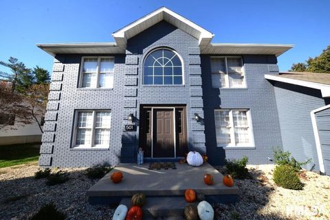 Tiny photo for 501 CARDINAL Drive, Mt Vernon, IL 62864 (MLS # EB460440)