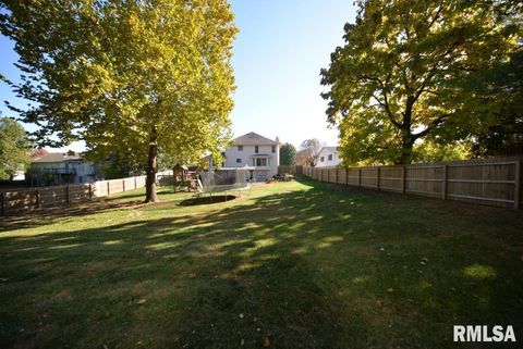 Tiny photo for 501 CARDINAL Drive, Mt Vernon, IL 62864 (MLS # EB460440)