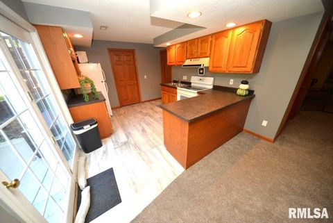 Tiny photo for 501 CARDINAL Drive, Mt Vernon, IL 62864 (MLS # EB460440)