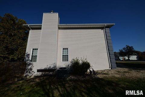 Tiny photo for 501 CARDINAL Drive, Mt Vernon, IL 62864 (MLS # EB460440)