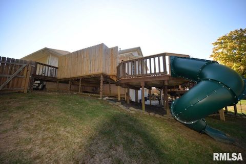 Tiny photo for 501 CARDINAL Drive, Mt Vernon, IL 62864 (MLS # EB460440)