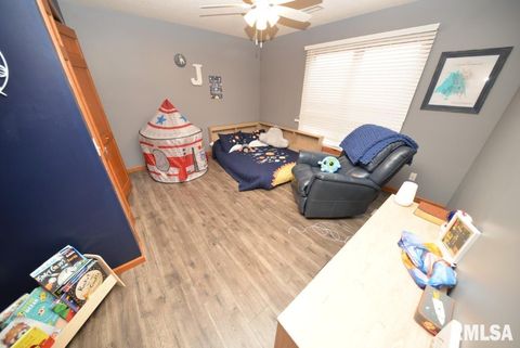 Tiny photo for 501 CARDINAL Drive, Mt Vernon, IL 62864 (MLS # EB460440)