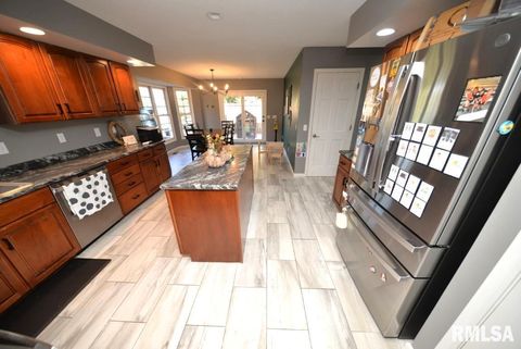 Tiny photo for 501 CARDINAL Drive, Mt Vernon, IL 62864 (MLS # EB460440)