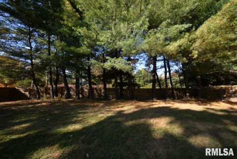 Tiny photo for 501 CARDINAL Drive, Mt Vernon, IL 62864 (MLS # EB460440)