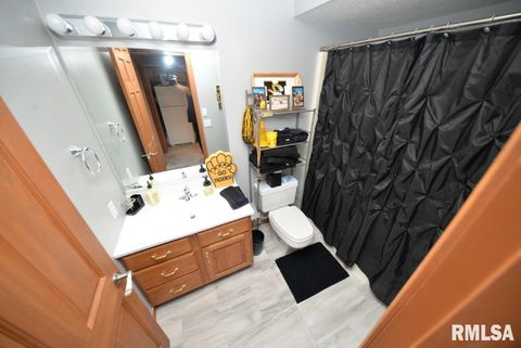 Tiny photo for 501 CARDINAL Drive, Mt Vernon, IL 62864 (MLS # EB460440)