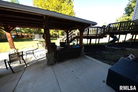 Tiny photo for 501 CARDINAL Drive, Mt Vernon, IL 62864 (MLS # EB460440)