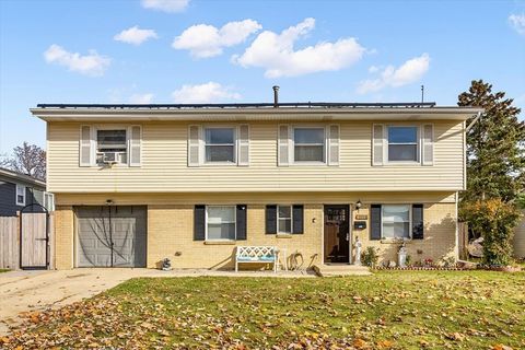 Photo of 6881 Hickory Street, Hanover Park, IL 60133 (MLS # 12630115)