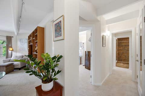 Tiny photo for 1864 SHERMAN Avenue #5SW, Evanston, IL 60201 (MLS # 12708941)
