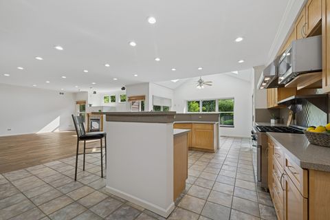 Tiny photo for 6409 Davidson Court, Gurnee, IL 60031 (MLS # 12522167)