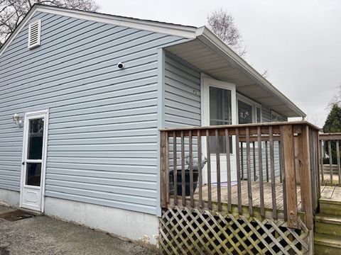 Tiny photo for 1913 Apache Road, Waukegan, IL 60087 (MLS # 12586302)