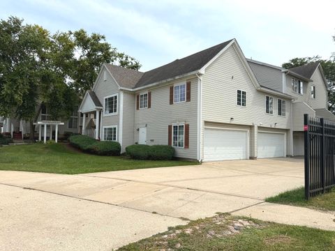 Tiny photo for 321 Whispering Court, Bolingbrook, IL 60440 (MLS # 12453101)