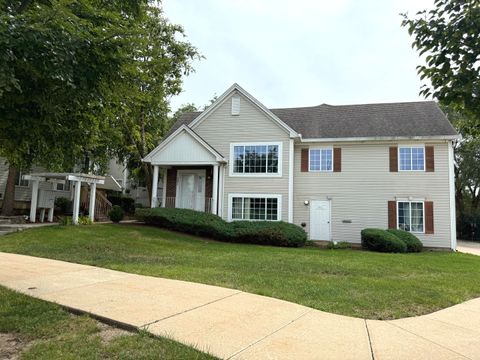 Tiny photo for 321 Whispering Court, Bolingbrook, IL 60440 (MLS # 12453101)