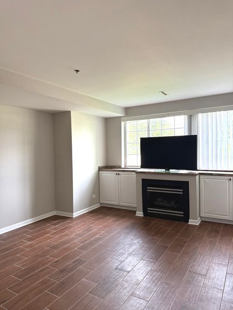 Tiny photo for 321 Whispering Court, Bolingbrook, IL 60440 (MLS # 12453101)