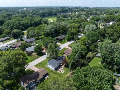 Tiny photo for 2327 Salem Court, Bettendorf, IA 52722 (MLS # 12690755)