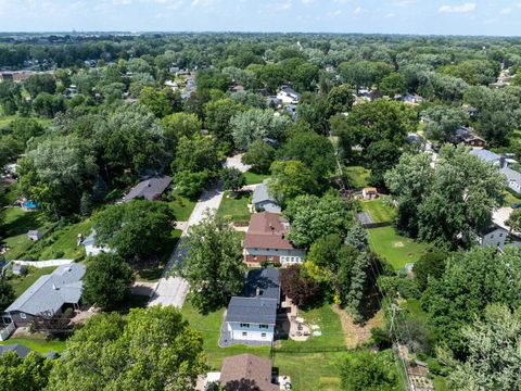Tiny photo for 2327 Salem Court, Bettendorf, IA 52722 (MLS # 12690755)