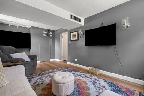 Tiny photo for 2327 Salem Court, Bettendorf, IA 52722 (MLS # 12690755)
