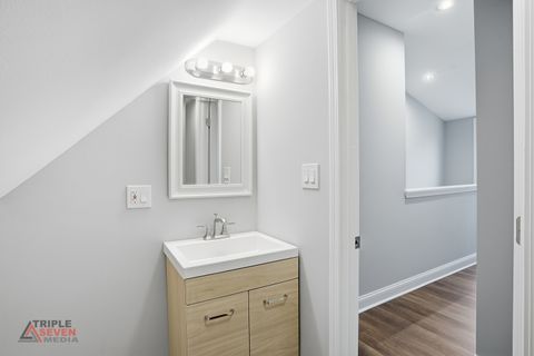 Tiny photo for 7725 S St Louis Avenue, Chicago, IL 60652 (MLS # 12540738)
