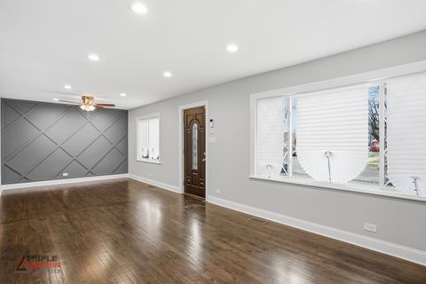 Tiny photo for 7725 S St Louis Avenue, Chicago, IL 60652 (MLS # 12540738)