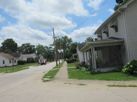 Tiny photo for 233 Buena Vista Street, Paris, IL 61944 (MLS # 12596537)