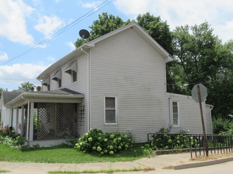 Tiny photo for 233 Buena Vista Street, Paris, IL 61944 (MLS # 12596537)