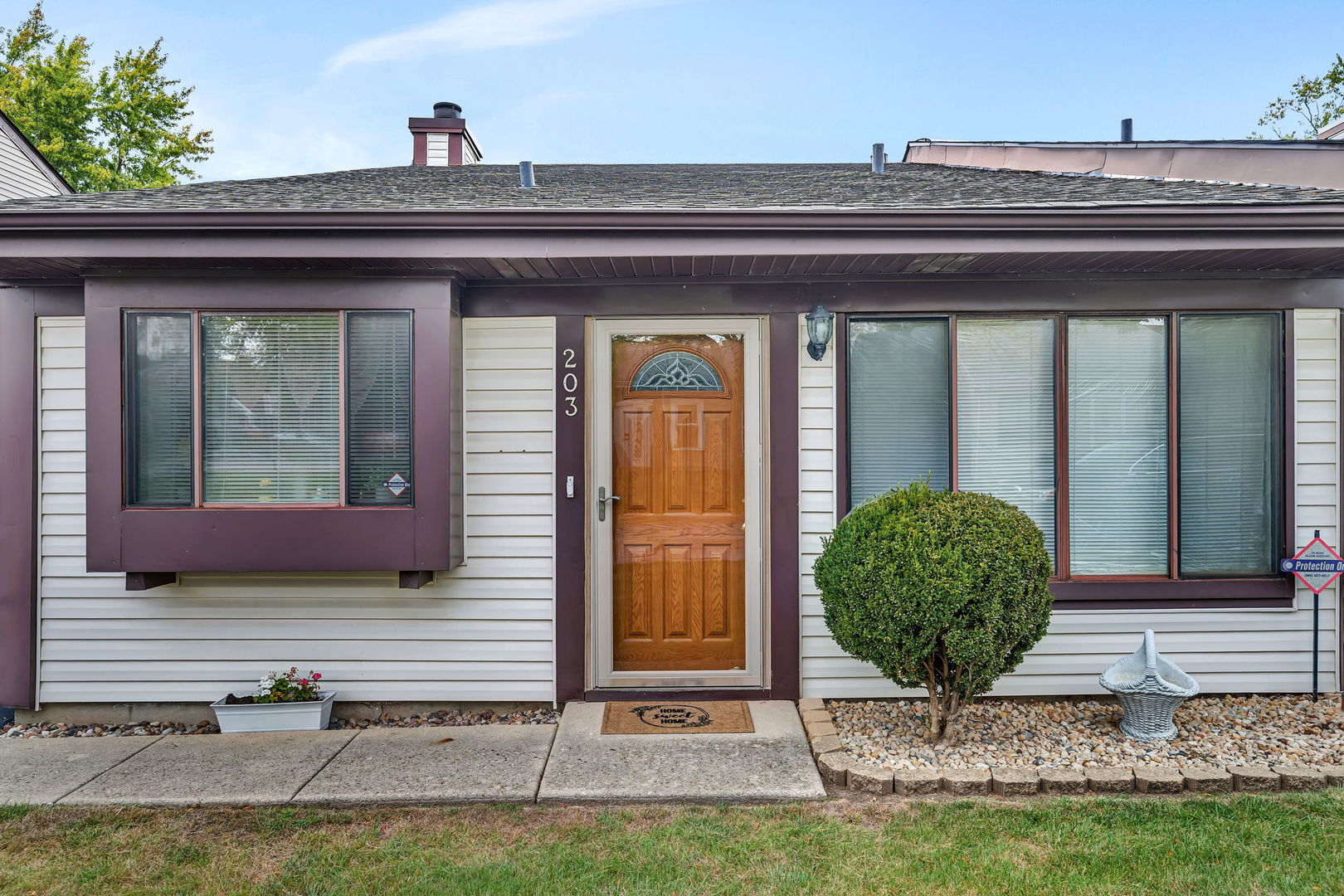 203 W Birchwood Drive 5