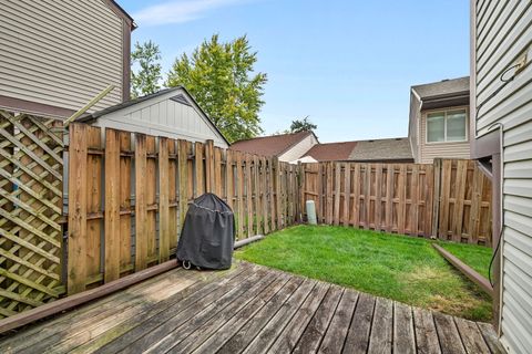 Tiny photo for 203 W Birchwood Drive #5, Romeoville, IL 60446 (MLS # 12493051)