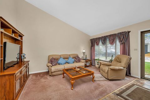 Tiny photo for 203 W Birchwood Drive #5, Romeoville, IL 60446 (MLS # 12493051)