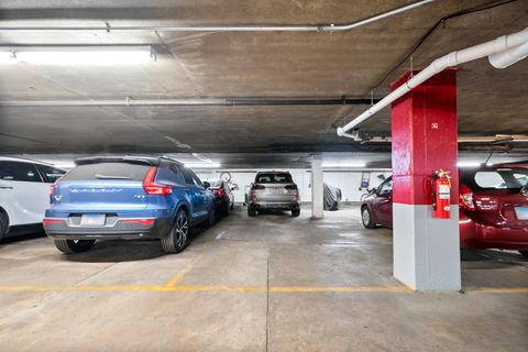 Tiny photo for 22 Park Lane #204, Park Ridge, IL 60068 (MLS # 12620534)