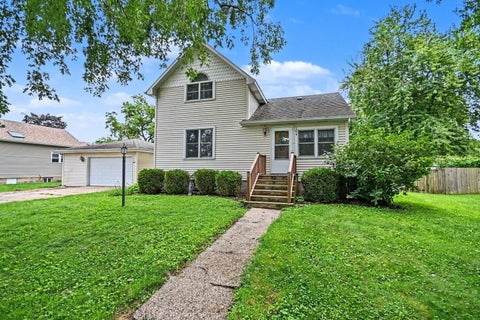 Tiny photo for 304 N Maple Street, Grant Park, IL 60940 (MLS # 12733255)