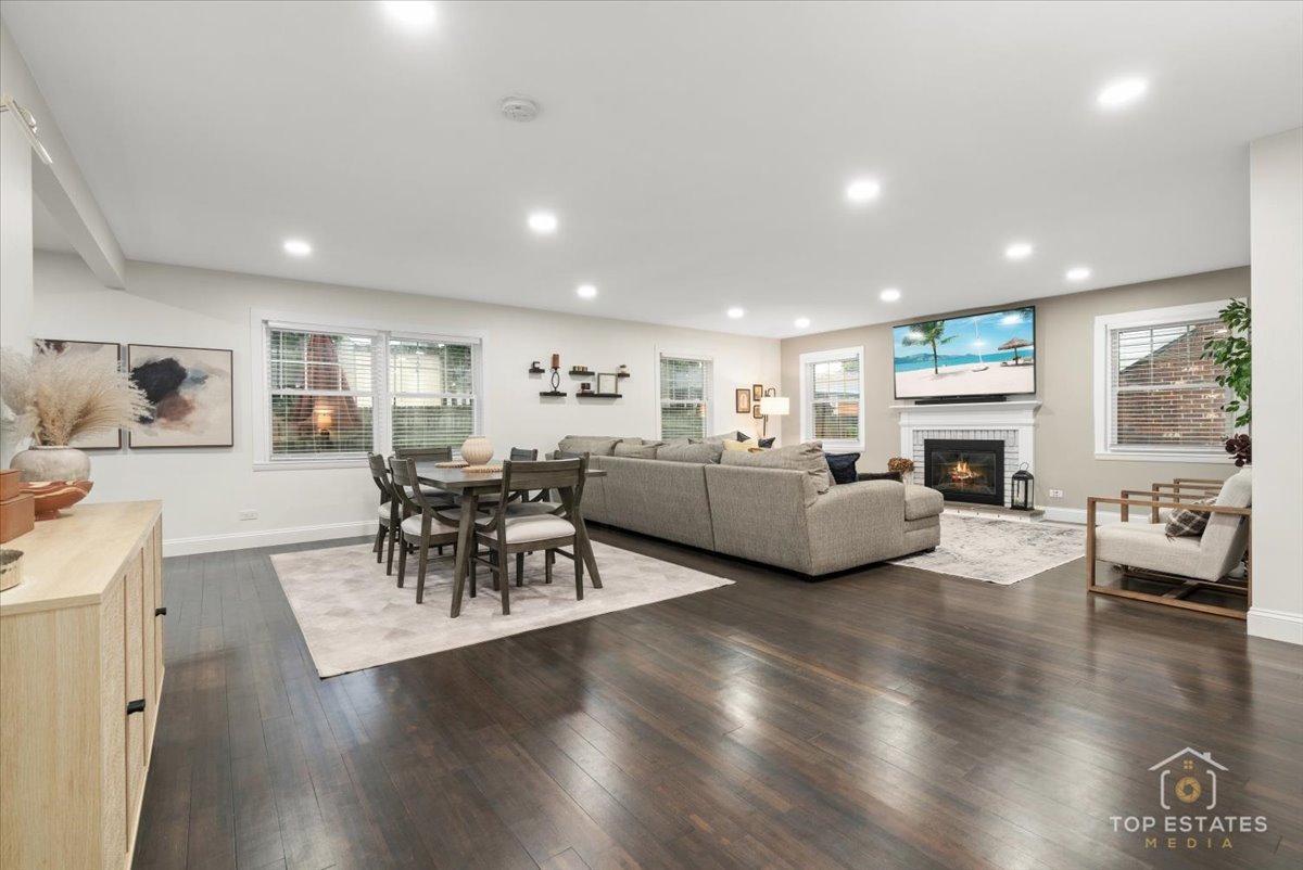 957 Country Lane