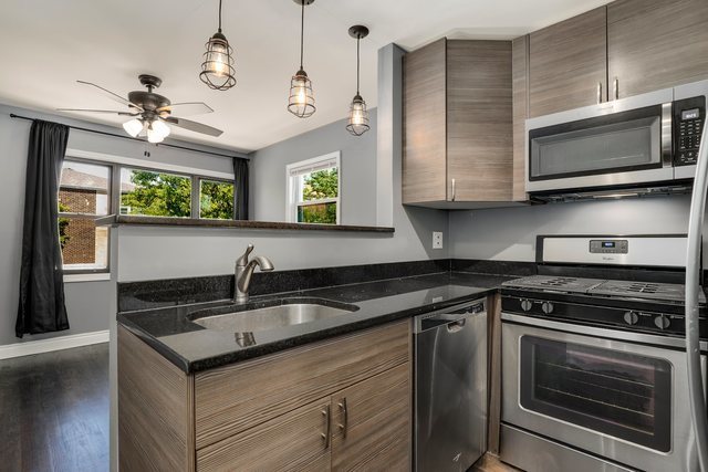 2441 N Laramie Avenue