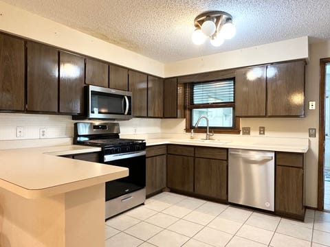 Tiny photo for 1130 Cardinal Drive, Bourbonnais, IL 60914 (MLS # 12722847)