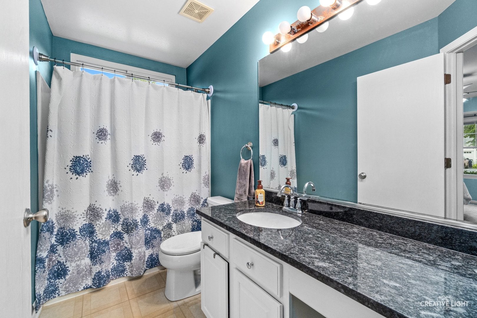 2377 Coral Cove