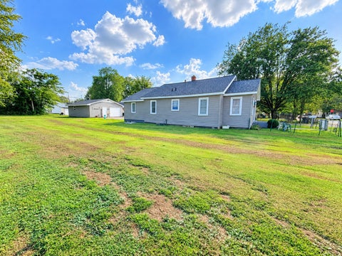 Tiny photo for 210 W 20th Street, Metropolis, IL 62960 (MLS # 12762505)