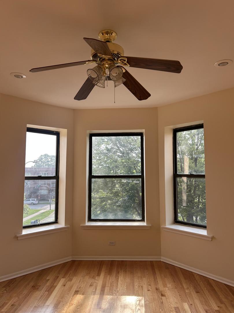 800 S Independence Boulevard 3