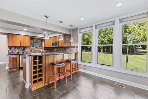 Tiny photo for 330 S Barrington Road, Barrington, IL 60010 (MLS # 12548267)