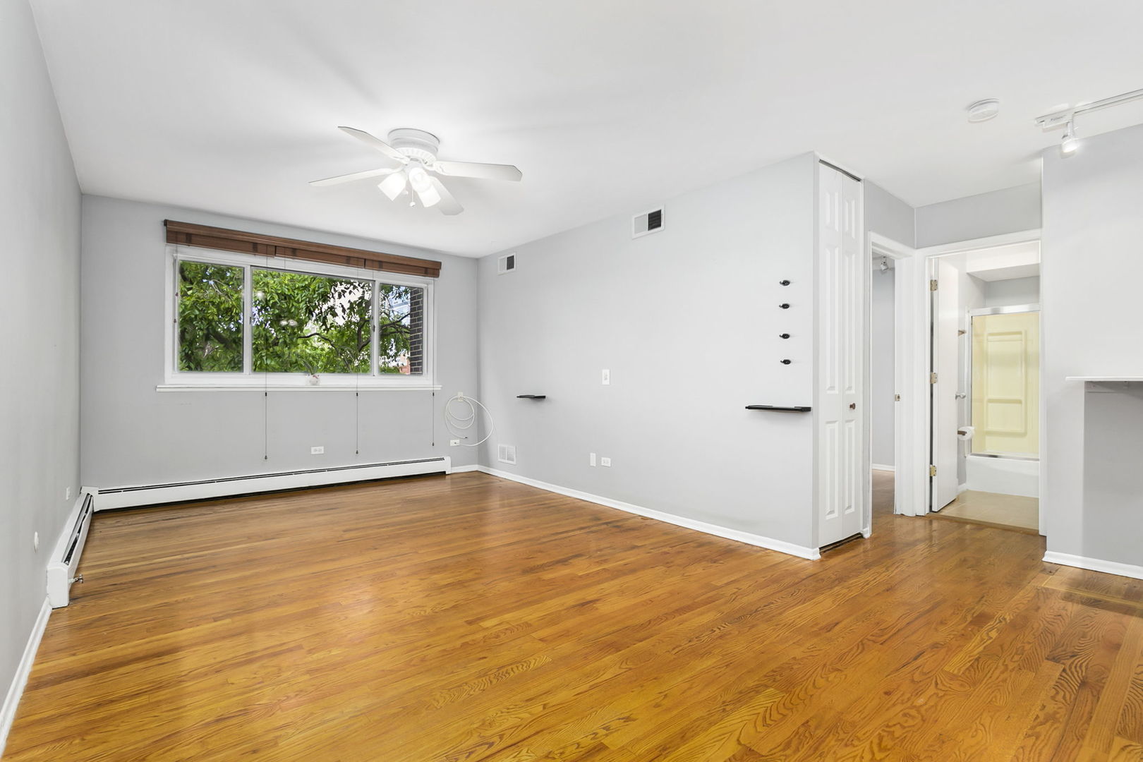 515 W Wrightwood Avenue 503