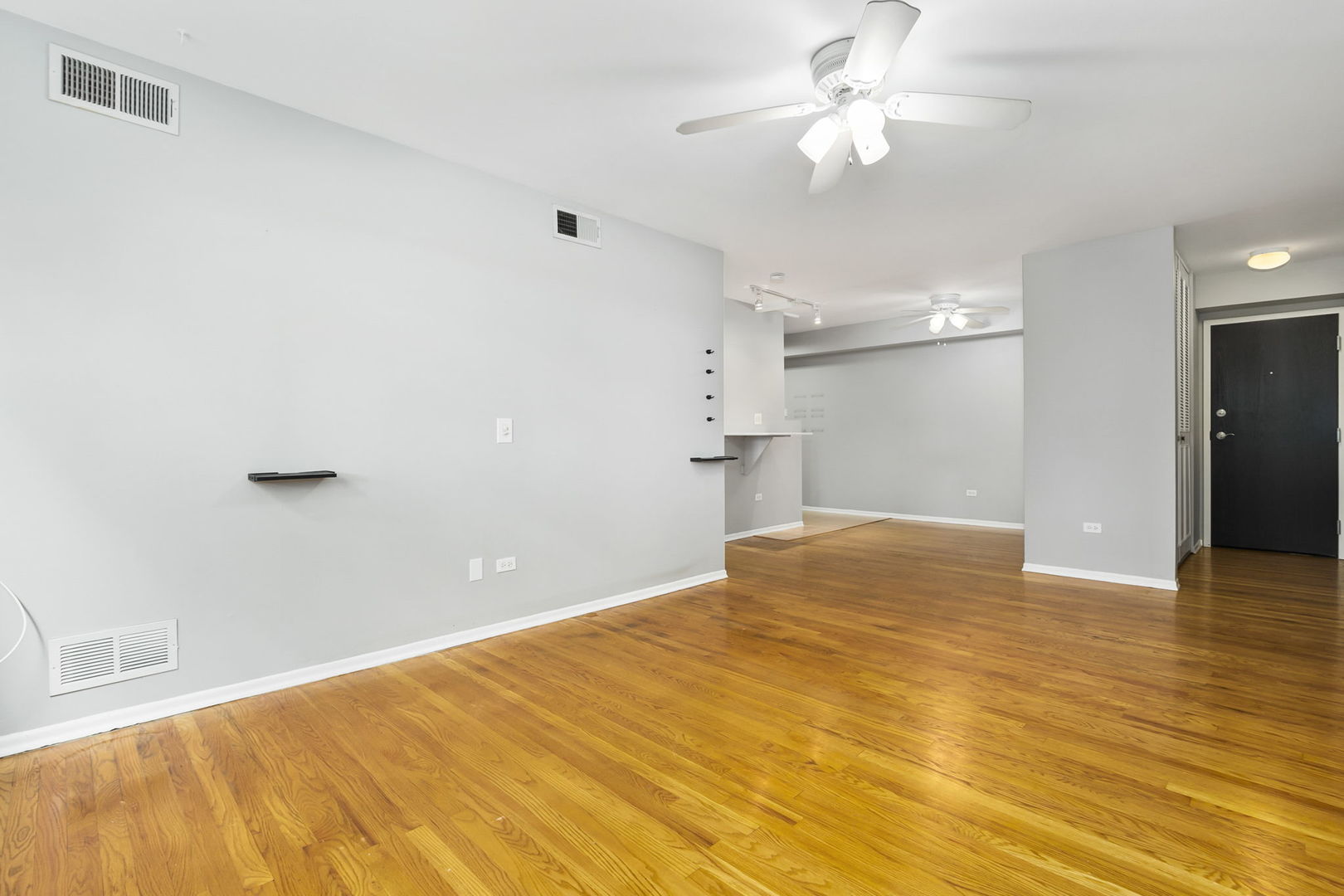 515 W Wrightwood Avenue 503