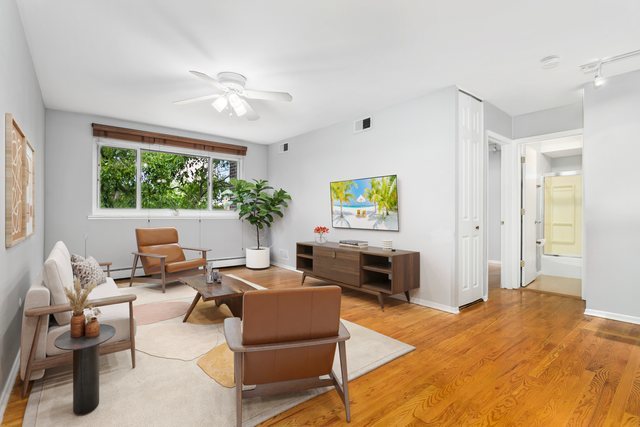 515 W Wrightwood Avenue 503