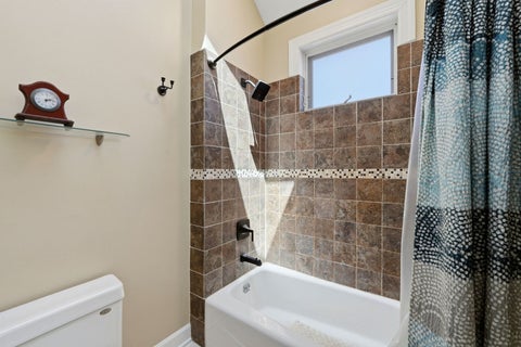 Tiny photo for 1717 W NELSON Avenue #3, Chicago, IL 60657 (MLS # 12685545)
