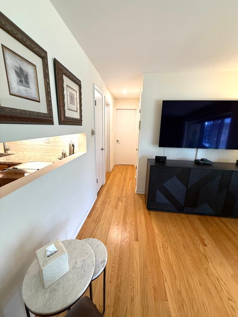 Tiny photo for 927 8th Avenue #8, La Grange, IL 60525 (MLS # 12725656)