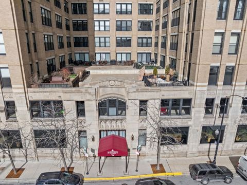 Photo of 728 W Jackson Boulevard #701, Chicago, IL 60661 (MLS # 12575850)