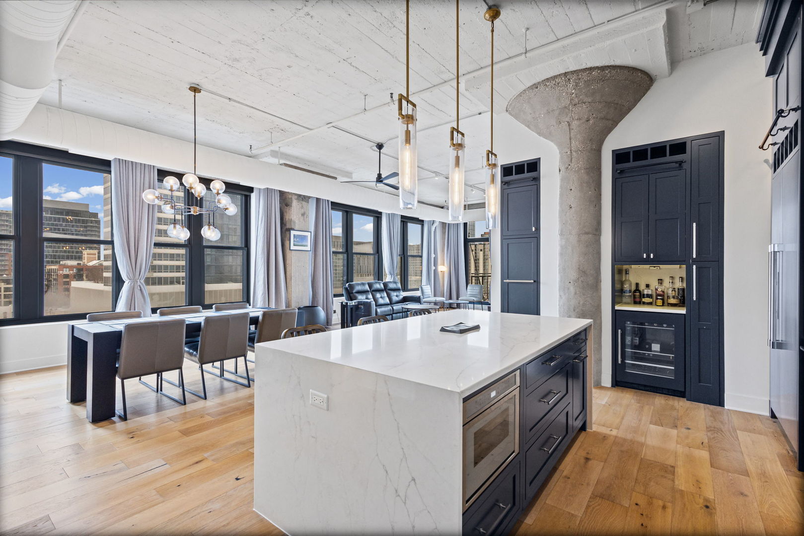 728 W Jackson Boulevard 701