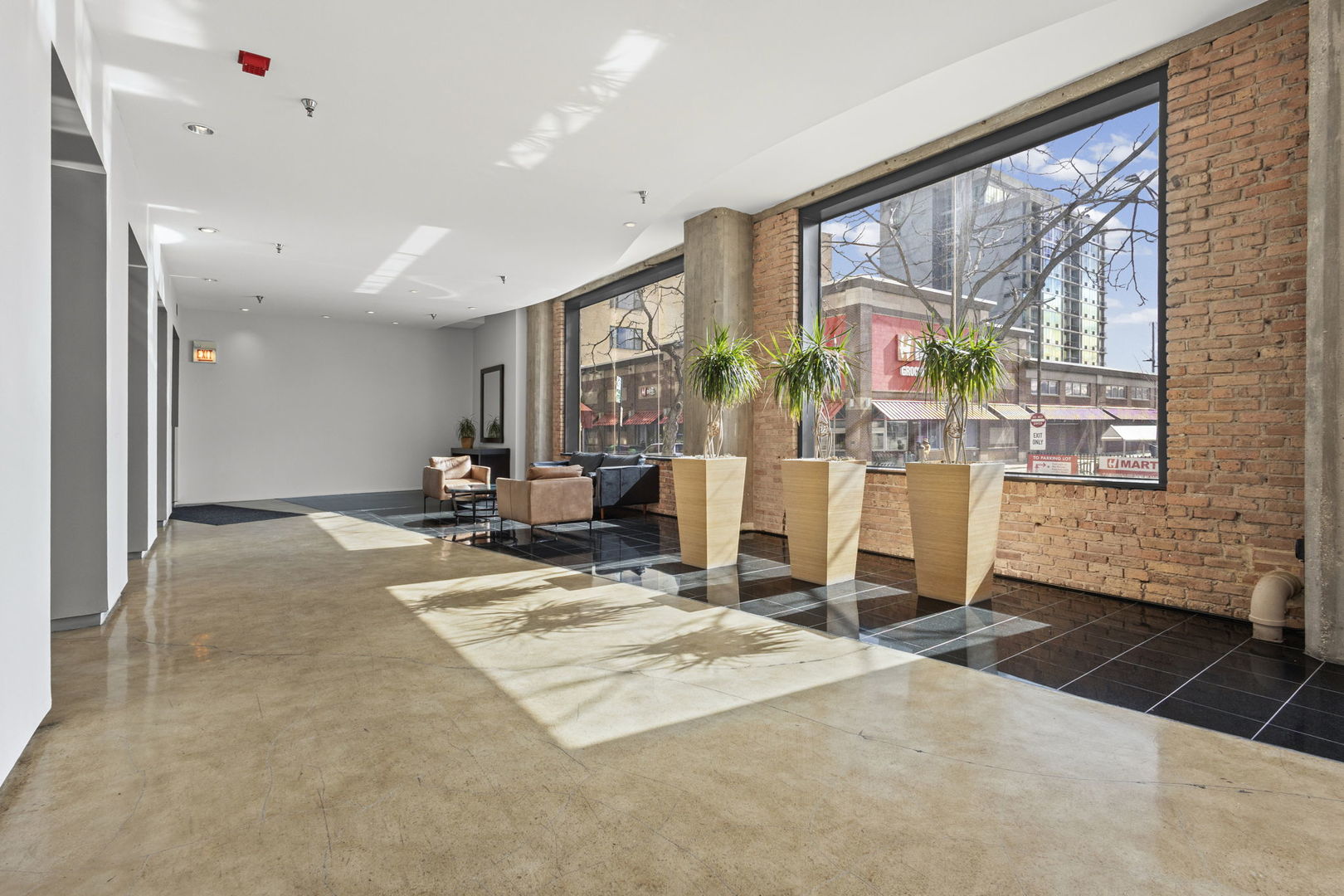 728 W Jackson Boulevard 701