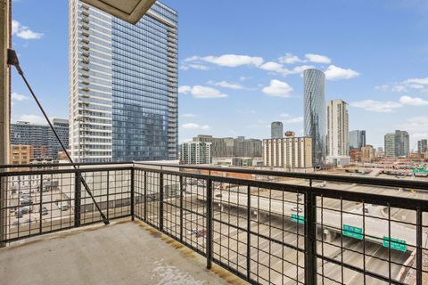 Tiny photo for 728 W Jackson Boulevard #701, Chicago, IL 60661 (MLS # 12575850)
