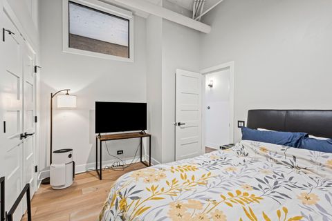 Tiny photo for 728 W Jackson Boulevard #701, Chicago, IL 60661 (MLS # 12575850)