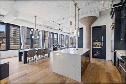 Tiny photo for 728 W Jackson Boulevard #701, Chicago, IL 60661 (MLS # 12575850)