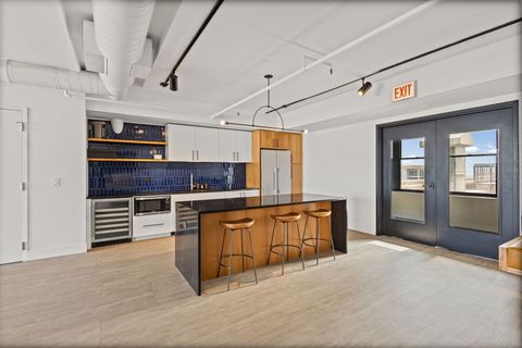 Tiny photo for 728 W Jackson Boulevard #701, Chicago, IL 60661 (MLS # 12575850)